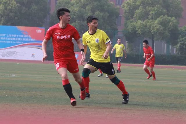 小萨三双詹姆斯18+13+9 国王常规赛横扫湖人