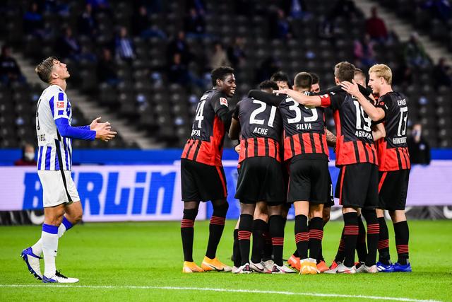 雷霆力克快船13连胜 拉塞尔伤退篮网险胜雄鹿